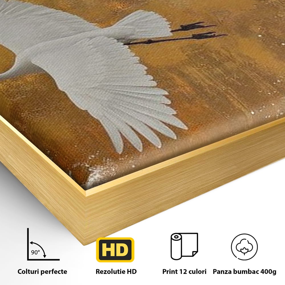 Detaliu al suprafetei: tablou canvas cu doi cocori, in rama de aluminiu auriu